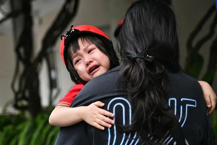Ngày đầu đến trường "đầy nước mắt" của trẻ mầm non ở Hà Nội